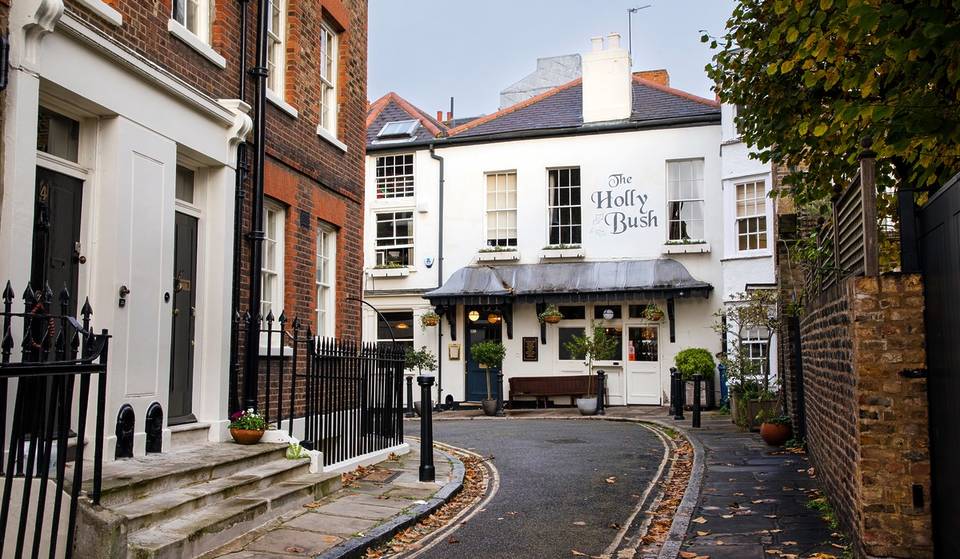 5 Gorgeous Autumn Walks That End At Lovely London Pubs